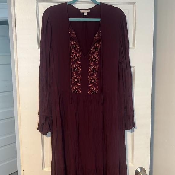 Knox Rose long sleeve maxi dress with tassels and pockets. Size large. - Picture 3 of 9